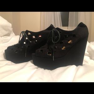 Open Toe Cutout Wedge Heels